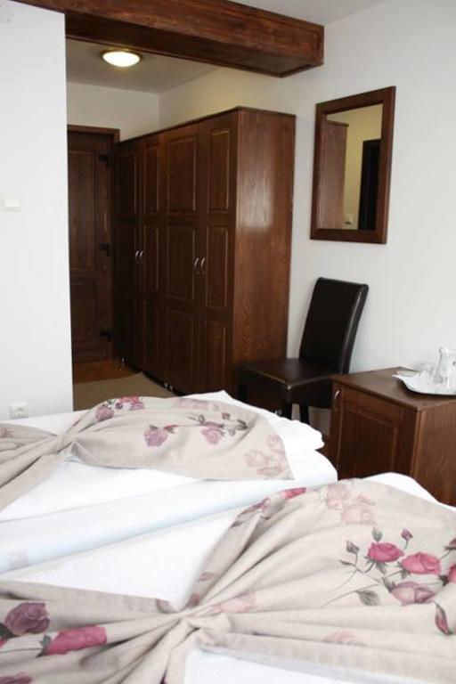 Conacul Samfirei Hotell Gîrda de Sus Rum bild